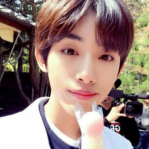 Meet your Posher, Nyla